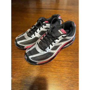 Nike Reax Run 5 Women’s  9 Black Pink Running Sneaker Shoes Active Athletic
